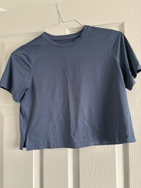 lululemon athletica Short Sleeve Crew Crop Tee in Slate Blue